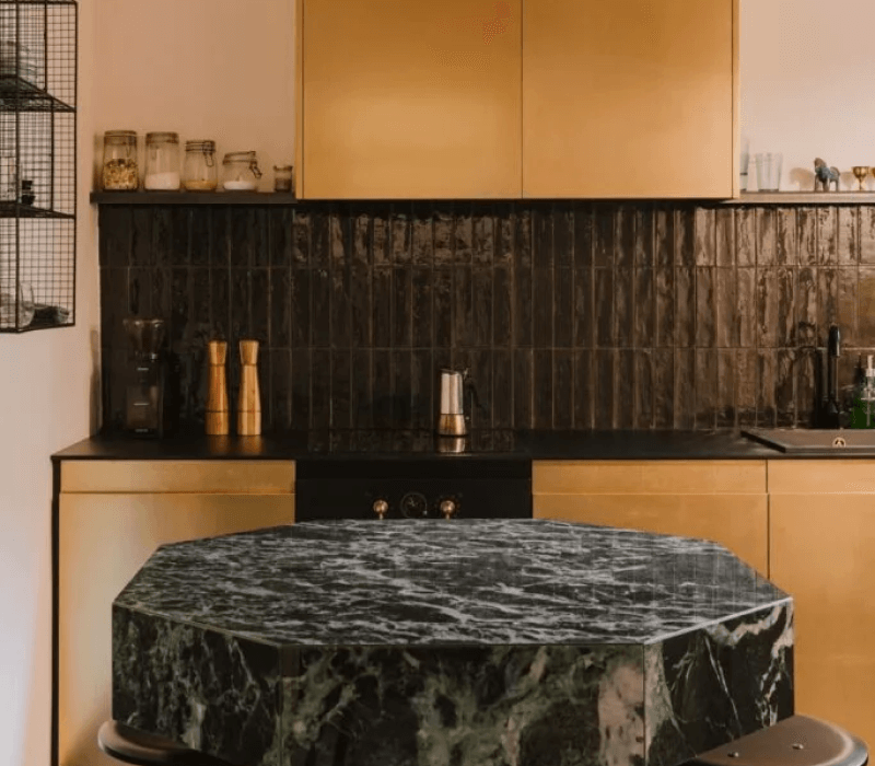 kuchnia mosiądz kolekcja Lind fronty kuchenne i wyspa zielony spiek